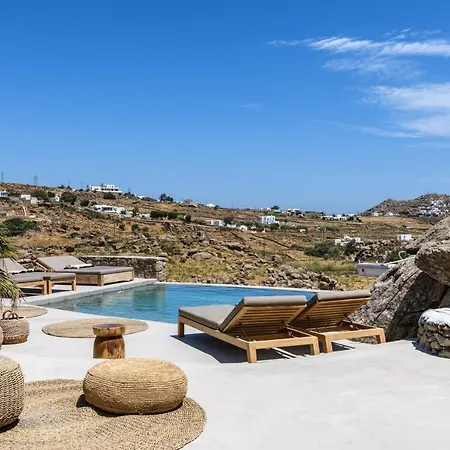 Elements Mykonos Plintri